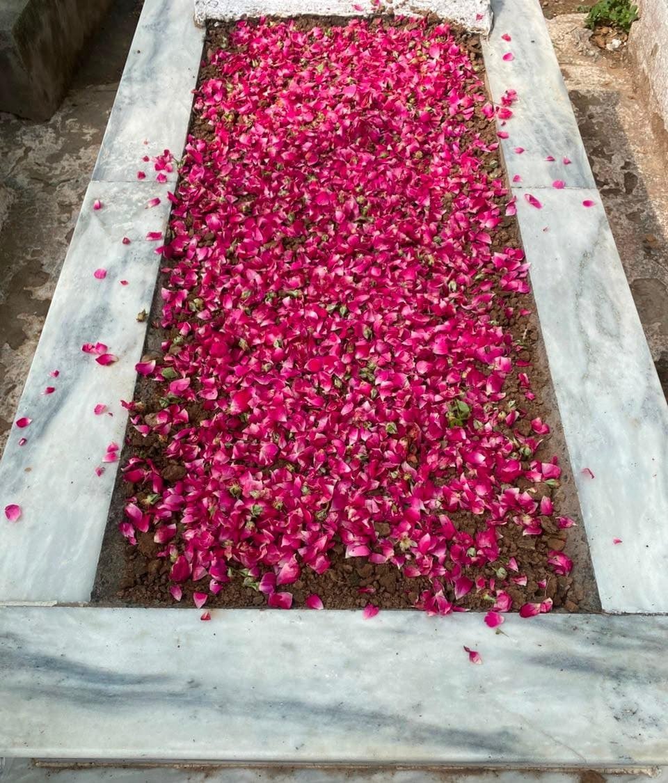 Grave cleaning before and after example